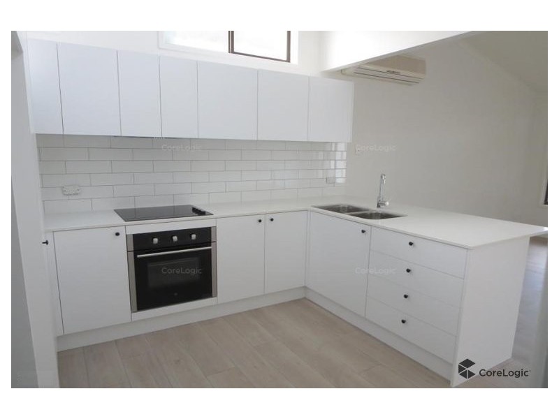 4/5 Rope Court, Mermaid Waters QLD 4218