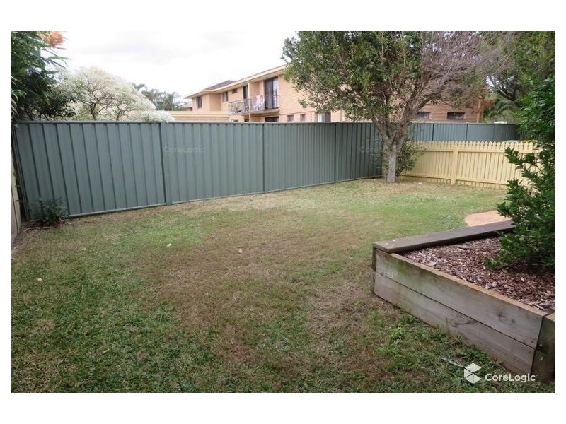 4/5 Rope Court, Mermaid Waters QLD 4218