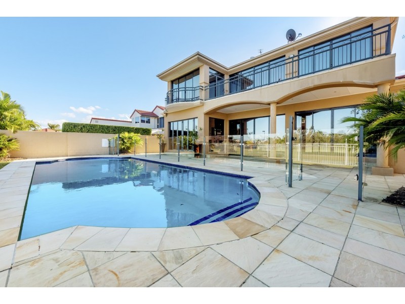 41 Meadowlake Drive, Carrara QLD 4211