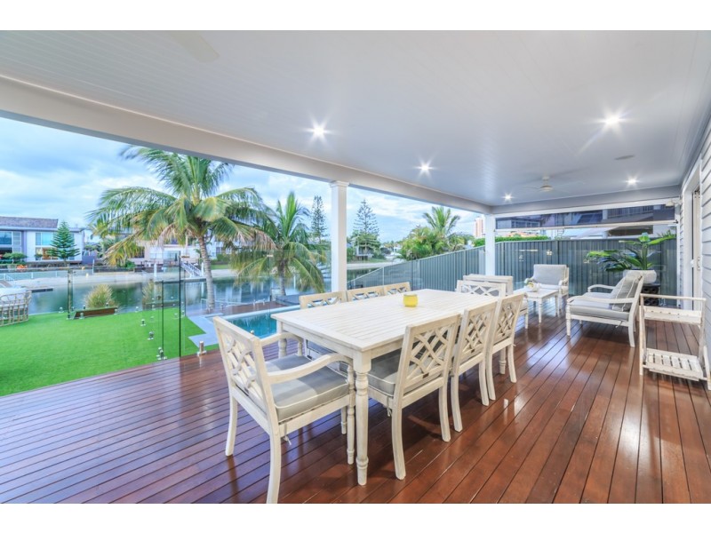 55 T E Peters Drive, Broadbeach Waters QLD 4218