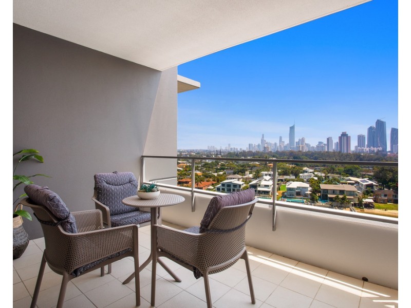 2906/33 T E Peters Drive ‘Freshwater Point’, Broadbeach Waters QLD 4218