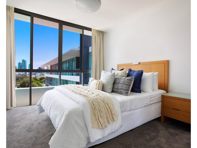 2906/33 T E Peters Drive ‘Freshwater Point’, Broadbeach Waters QLD 4218