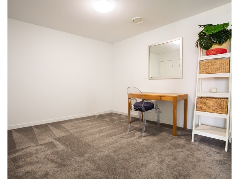 2906/33 T E Peters Drive ‘Freshwater Point’, Broadbeach Waters QLD 4218