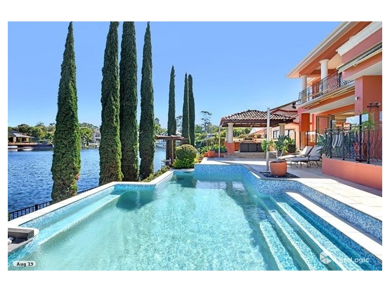 121/40 Cotlew Street, Southport QLD 4215