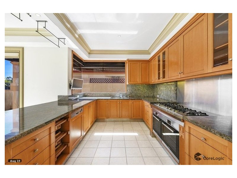 121/40 Cotlew Street, Southport QLD 4215