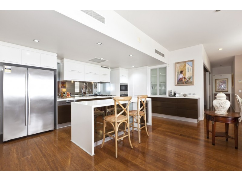 3113/3029 The Boulevard, Carrara QLD 4211