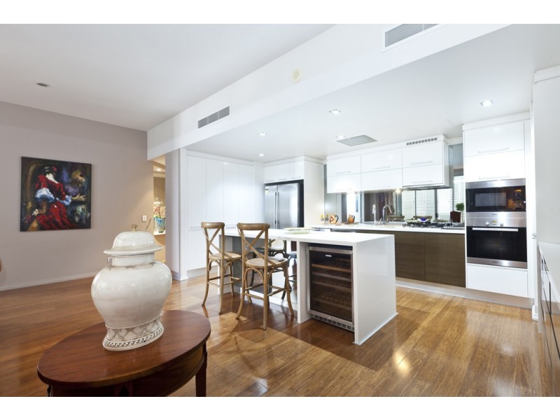 3113/3029 The Boulevard, Carrara QLD 4211