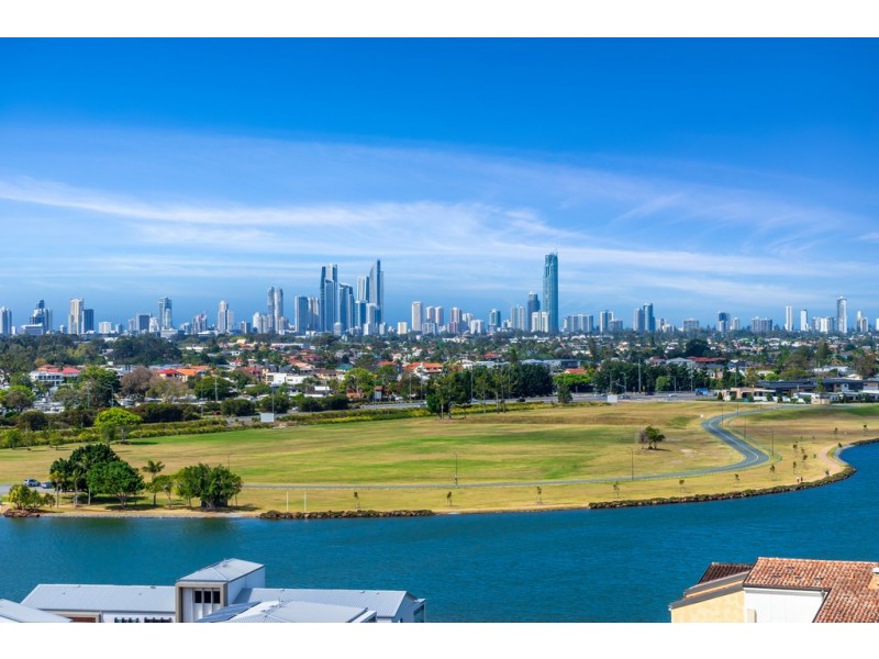 3113/3029 The Boulevard, Carrara QLD 4211