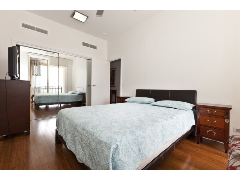 3113/3029 The Boulevard, Carrara QLD 4211