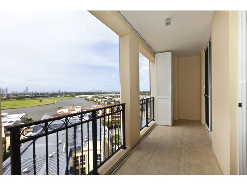 3113/3029 The Boulevard, Carrara QLD 4211