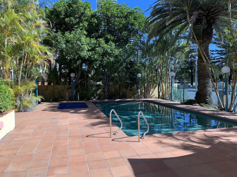 2/4-6 Queensland Avenue “Antigua Resort”, Broadbeach QLD 4218