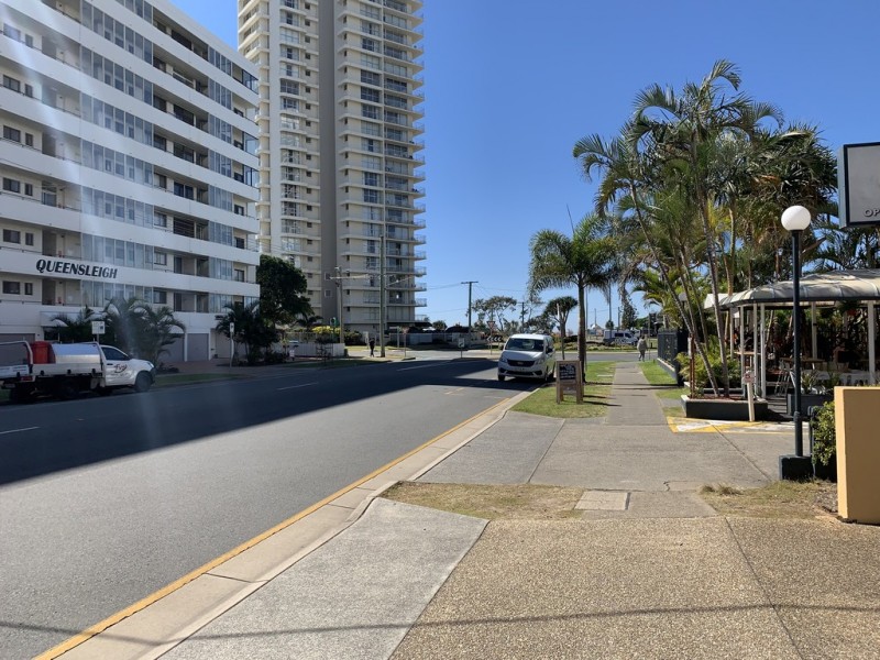 2/4-6 Queensland Avenue “Antigua Resort”, Broadbeach QLD 4218