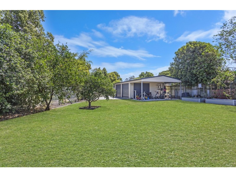 5 Hixson Court, Mermaid Waters QLD 4218