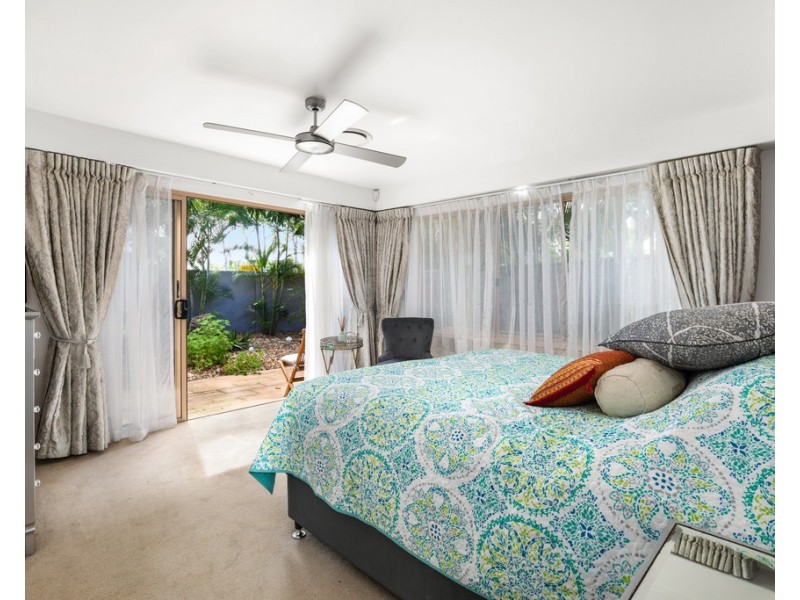 144 Rio Vista Boulevard, Broadbeach Waters QLD 4218