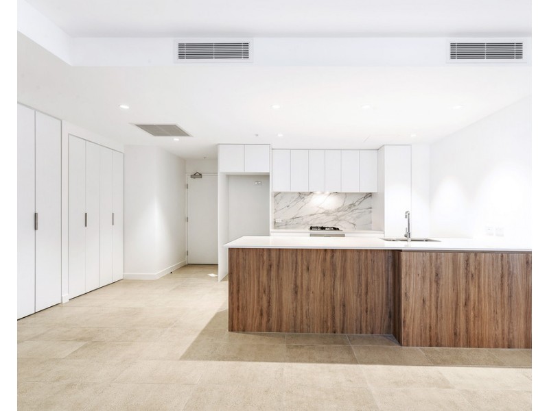 402 3 Northcliffe Terrace, Surfers Paradise QLD 4217