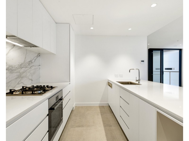 402 3 Northcliffe Terrace, Surfers Paradise QLD 4217