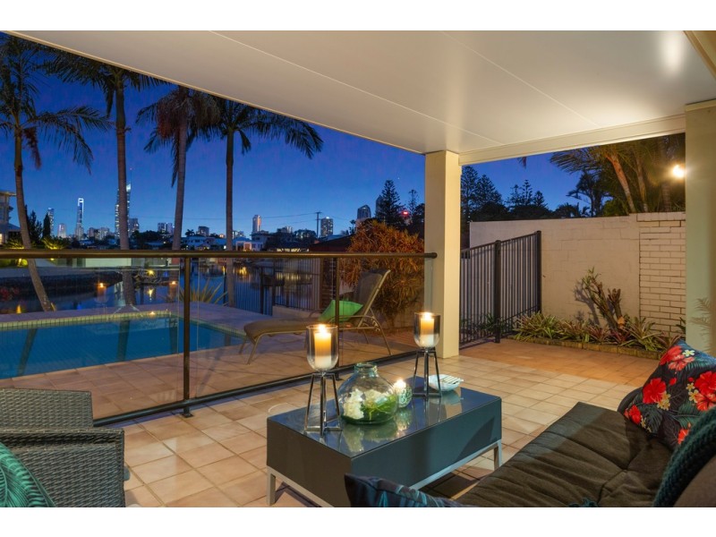 51 Beverley Crescent, Broadbeach Waters QLD 4218