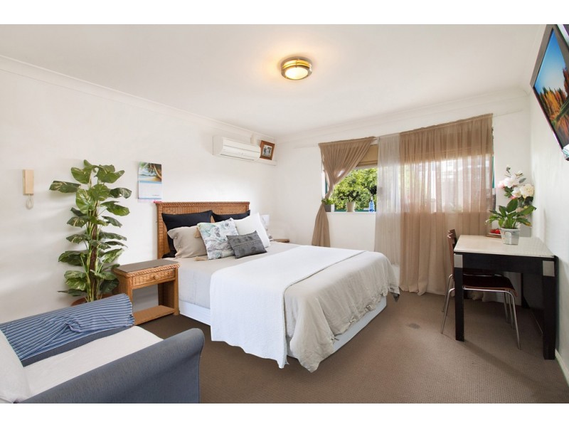 45/112-116 Surf Parade, Broadbeach QLD 4218