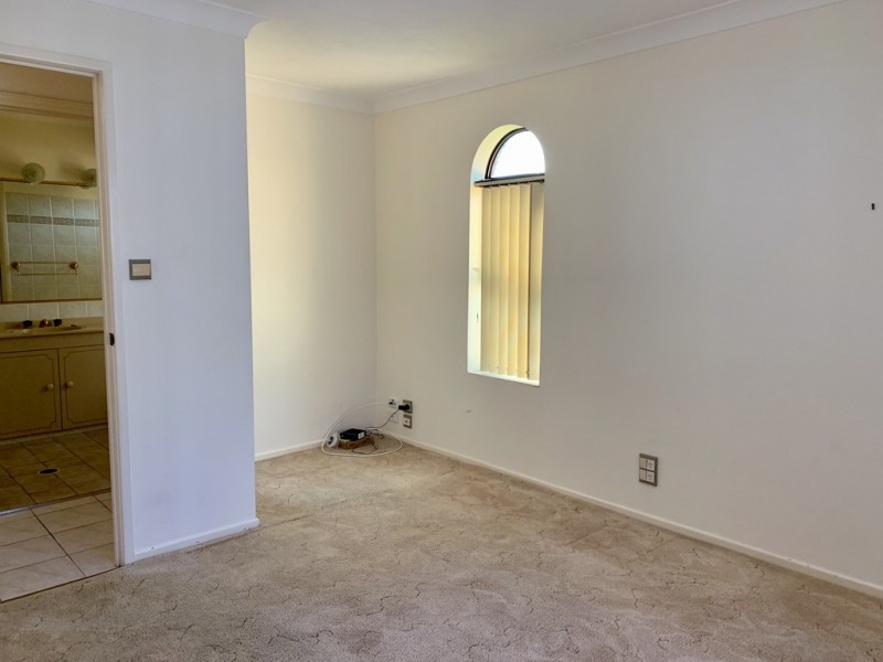 10 Mcilwain Drive, Mermaid Waters QLD 4218