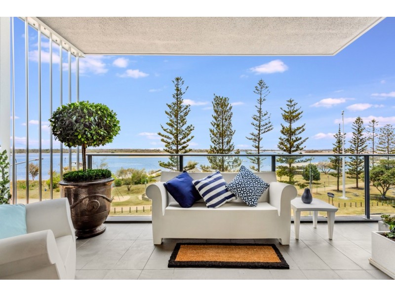 406/388 Marine Parade ‘Coast North’, Labrador QLD 4215
