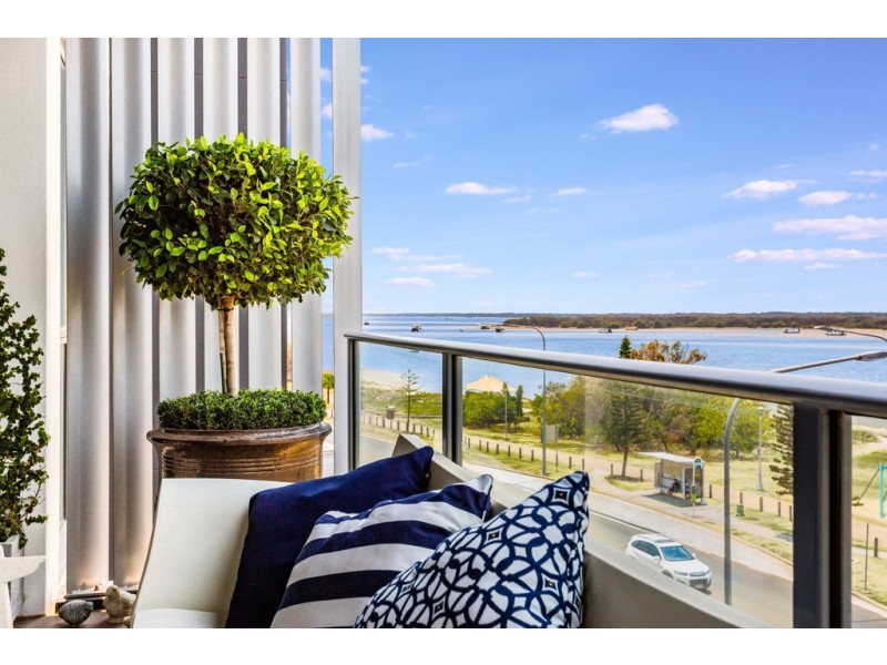 406/388 Marine Parade ‘Coast North’, Labrador QLD 4215