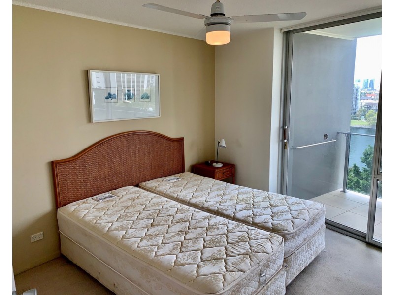 72/40 Watson Esplanade, Surfers Paradise QLD 4217