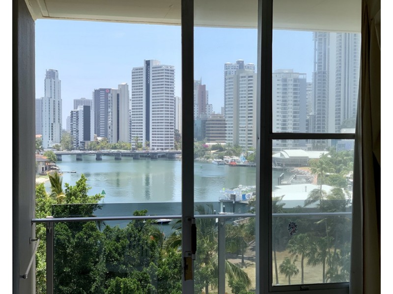 72/40 Watson Esplanade, Surfers Paradise QLD 4217