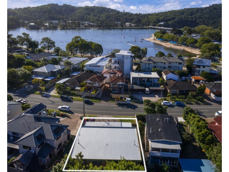 50 Tallebudgera Drive, Palm Beach QLD 4221