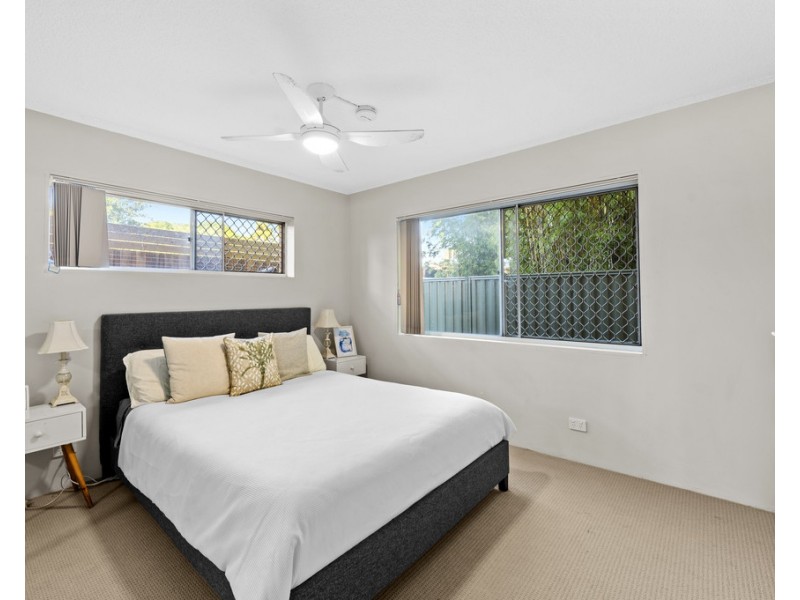 50 Tallebudgera Drive, Palm Beach QLD 4221