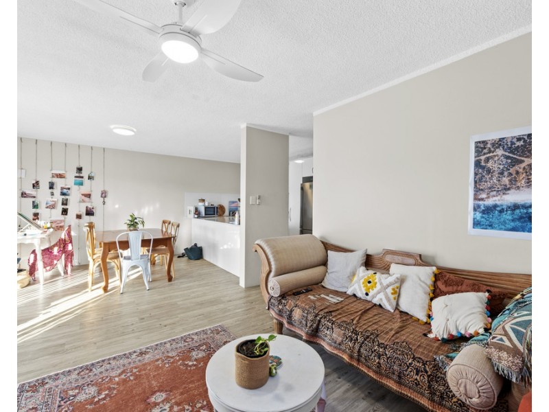 50 Tallebudgera Drive, Palm Beach QLD 4221