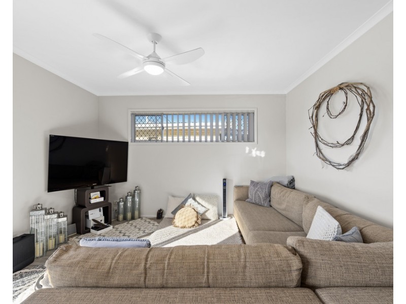 50 Tallebudgera Drive, Palm Beach QLD 4221