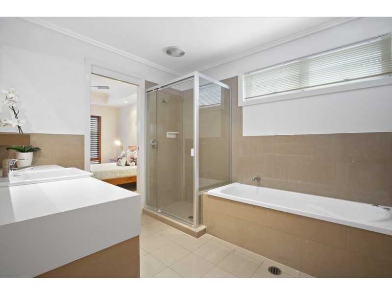 308 Ron Penhaligon Way, Robina QLD 4226