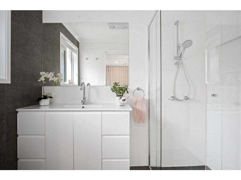 34 Emerton Crescent, Robina QLD 4226