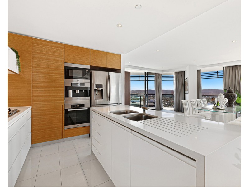 23001 The Oracle 21 Elizabeth Avenue, Broadbeach QLD 4218