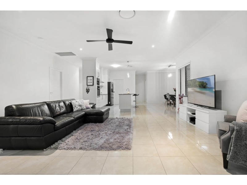 7 Camarillo Cct, Reedy Creek QLD 4227