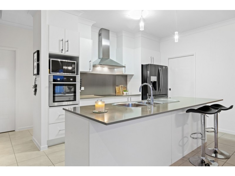 7 Camarillo Cct, Reedy Creek QLD 4227