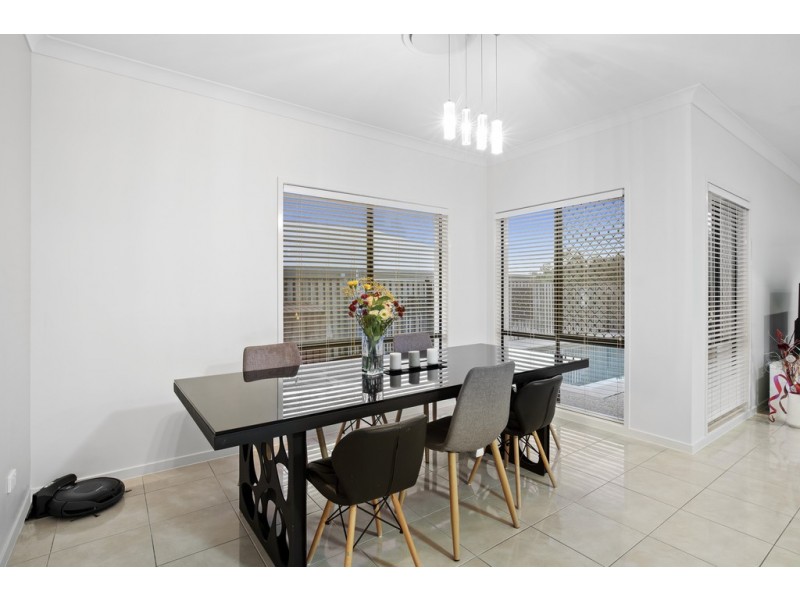 7 Camarillo Cct, Reedy Creek QLD 4227