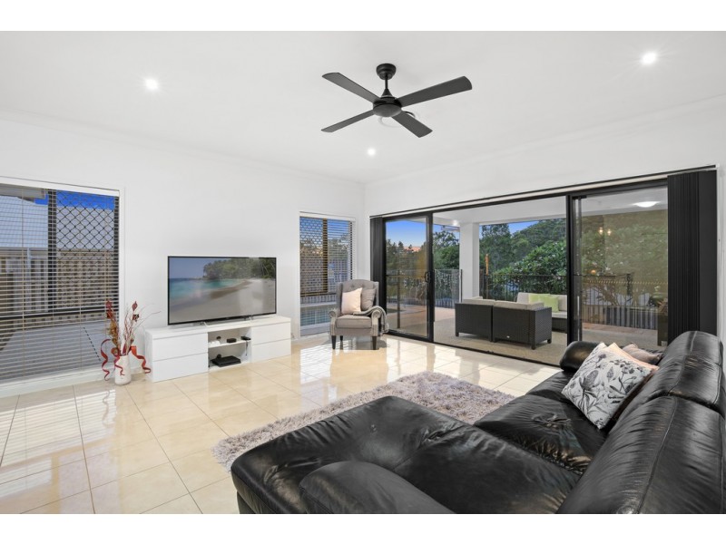 7 Camarillo Cct, Reedy Creek QLD 4227