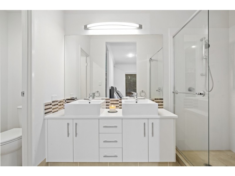 7 Camarillo Cct, Reedy Creek QLD 4227