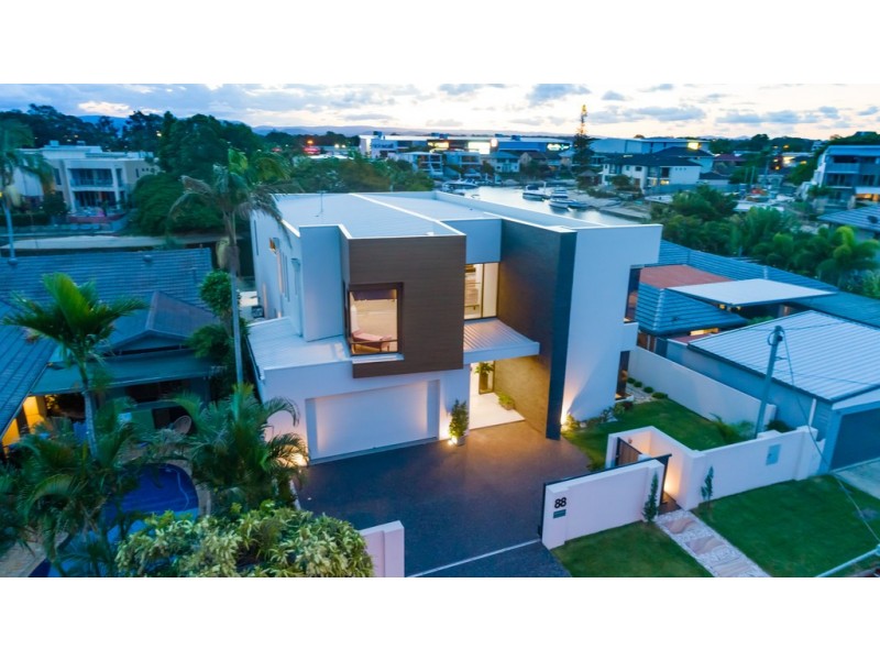 88 Gibraltar Drive, Isle Of Capri QLD 4217