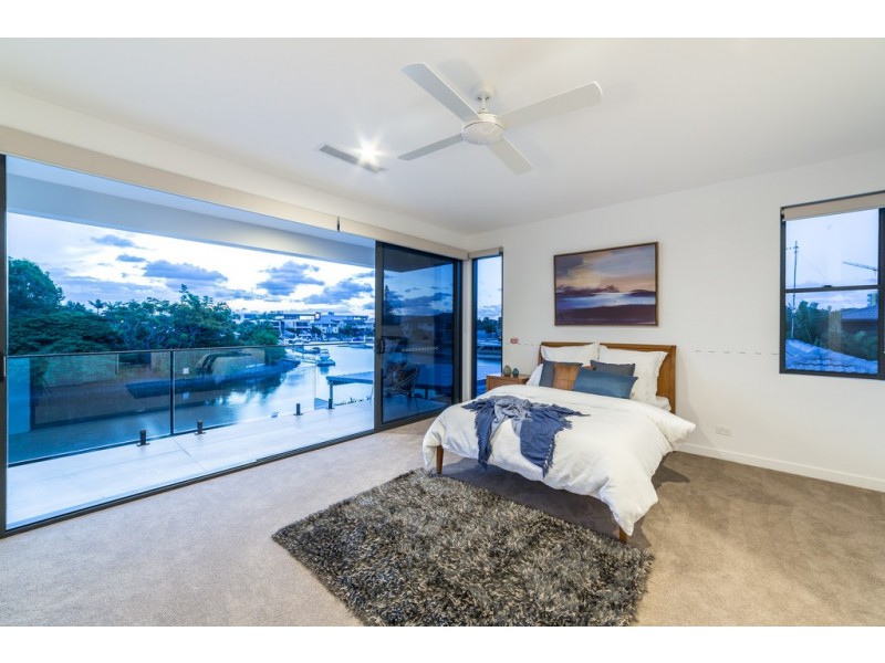 88 Gibraltar Drive, Isle Of Capri QLD 4217