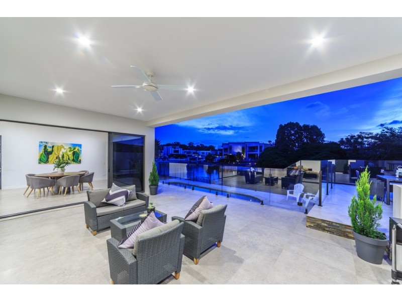 88 Gibraltar Drive, Isle Of Capri QLD 4217