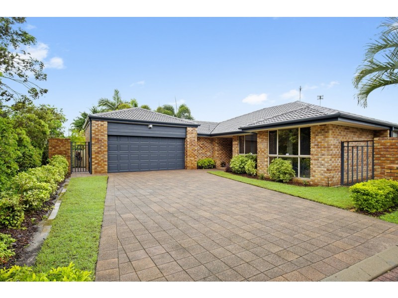 80 Martingale Circuit, Clear Island Waters QLD 4226