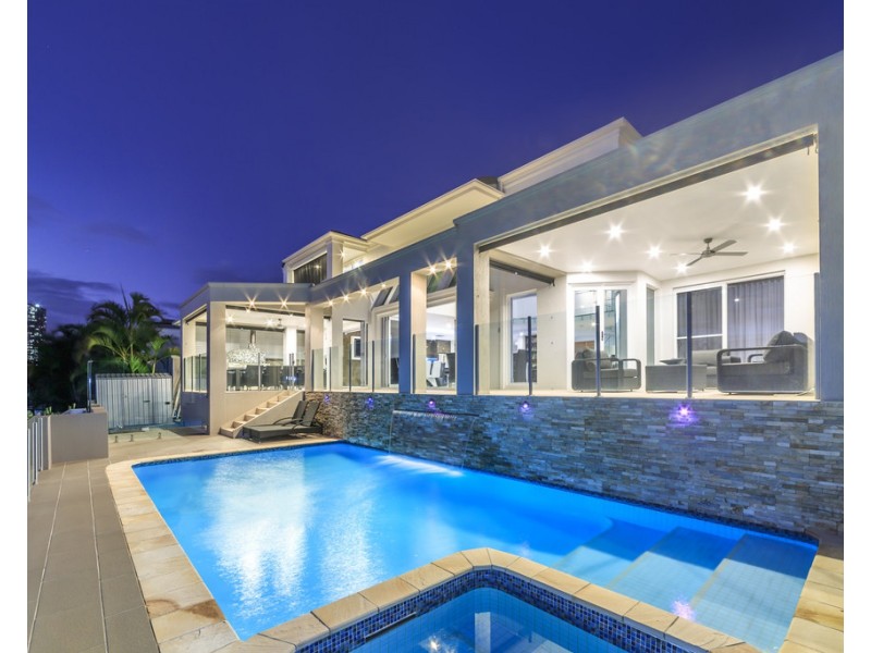 18 Viking Court, Paradise Waters QLD 4217