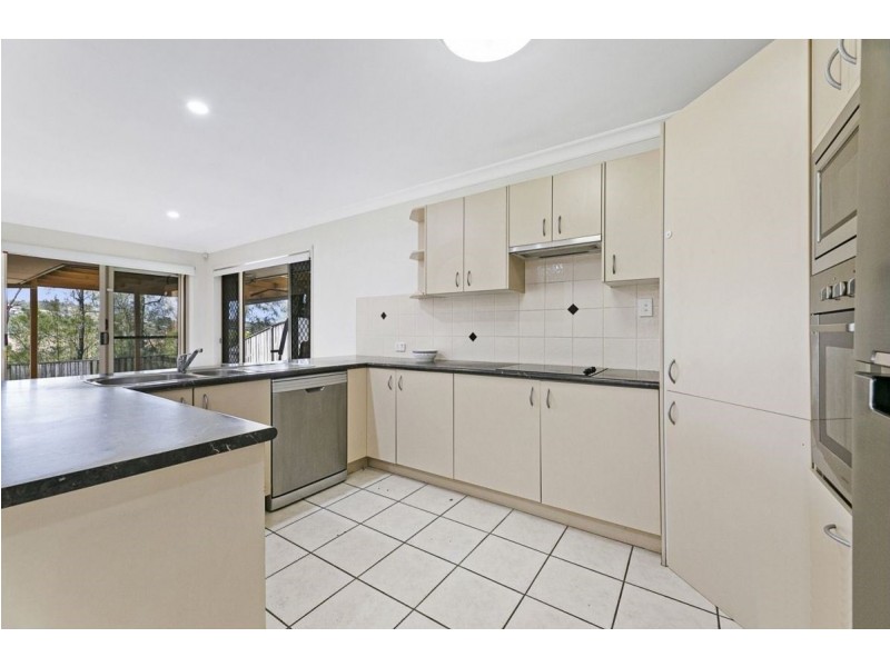 11 Fanning Court, Pacific Pines QLD 4211