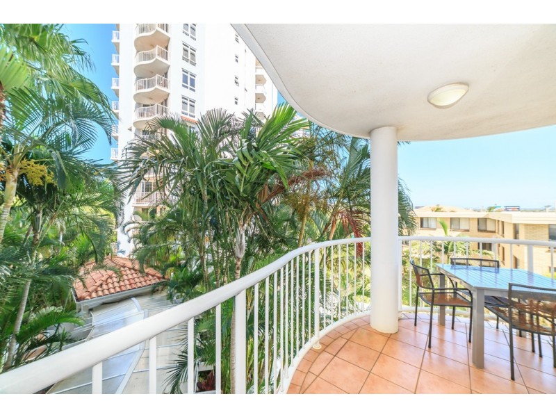 3027/2633 Gold Coast Highway, Broadbeach QLD 4218