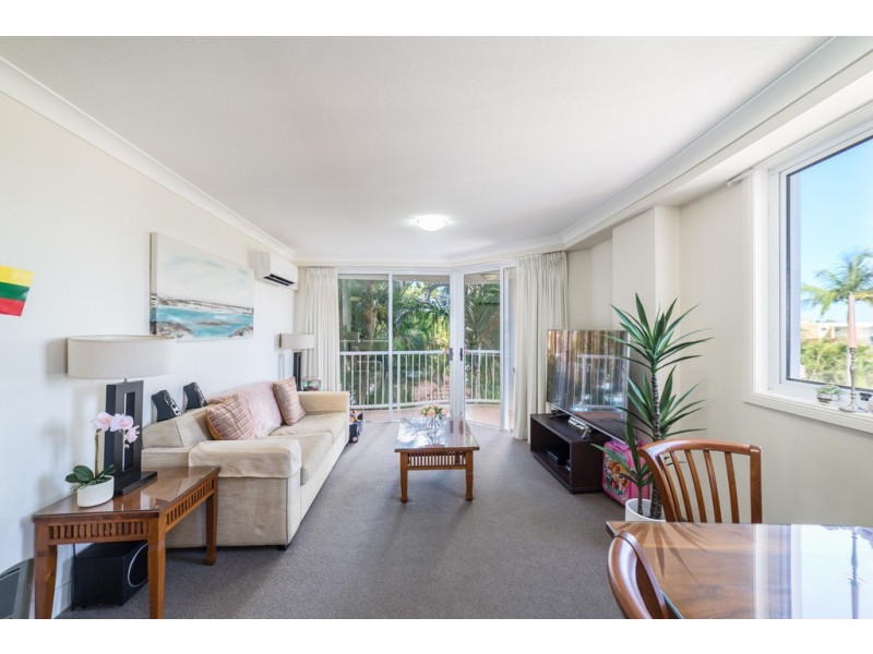 3027/2633 Gold Coast Highway, Broadbeach QLD 4218