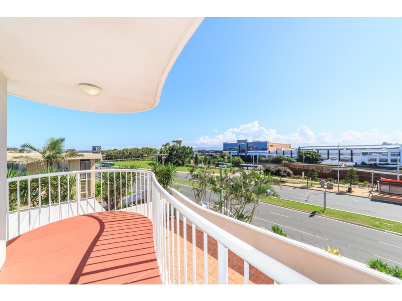 3027/2633 Gold Coast Highway, Broadbeach QLD 4218