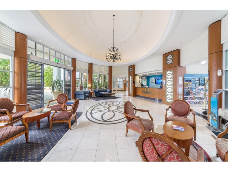 3027/2633 Gold Coast Highway, Broadbeach QLD 4218