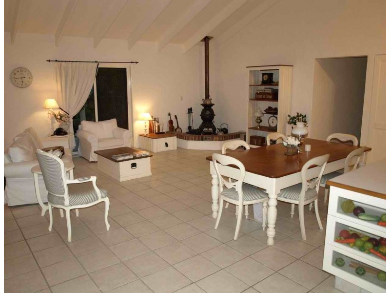 24 Freda Street, Ashmore QLD 4214